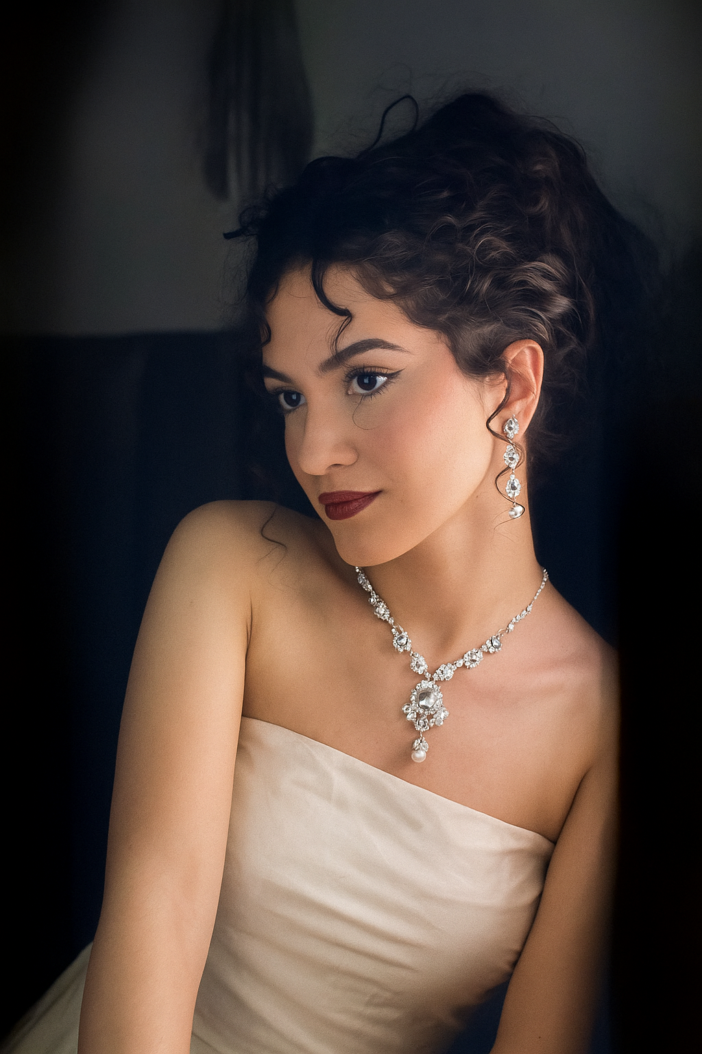 NECKLAS & EARING